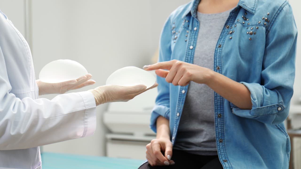 Implantes después del cáncer de seno - ¿silicona o tejidos naturales?