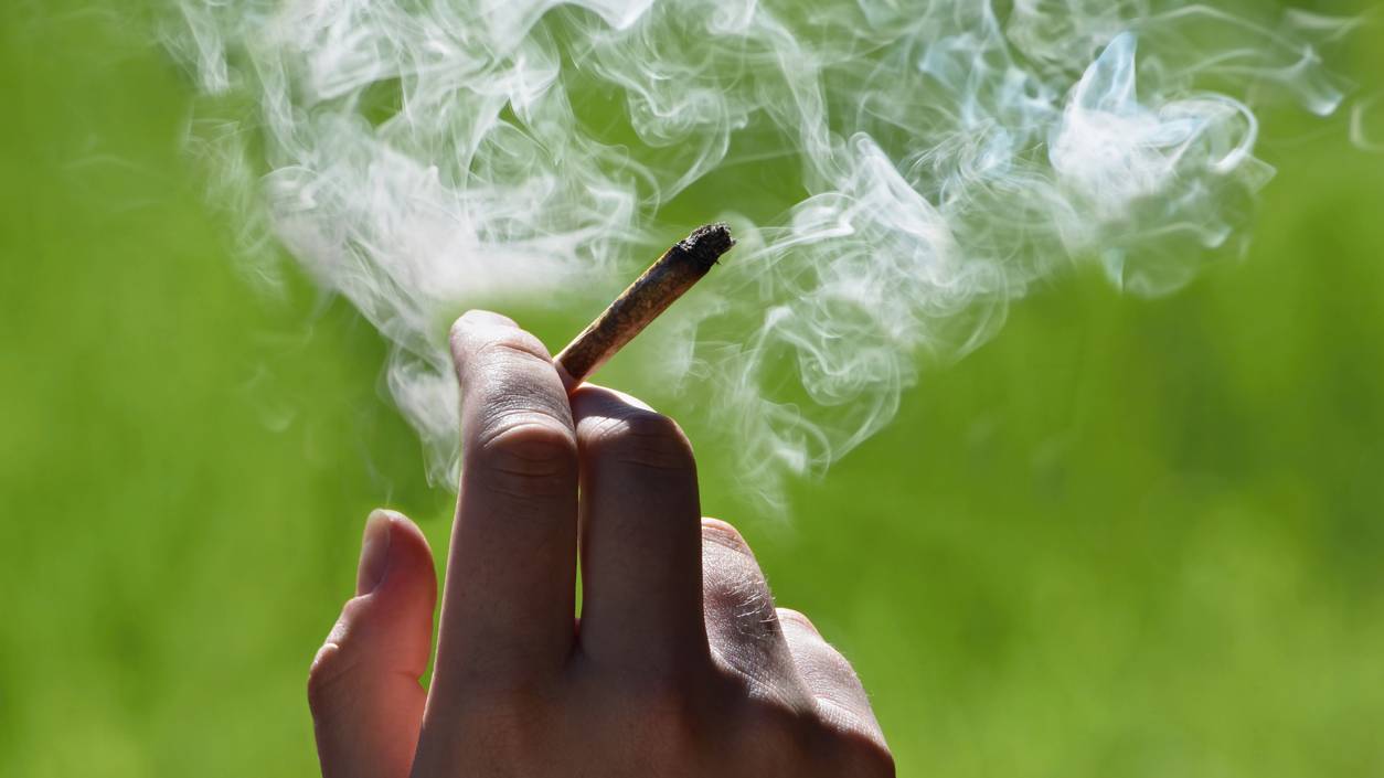 SOS: Mi hijo fuma marihuana… ¿y ahora qué?