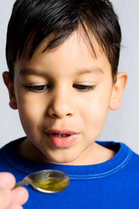 Enséñales a los niños cómo deben tomar las medicinas