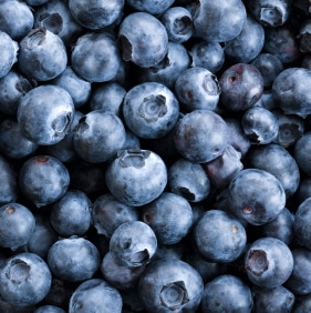El consumo de arándanos y fresas podría reducir el riesgo de ataque cardíaco