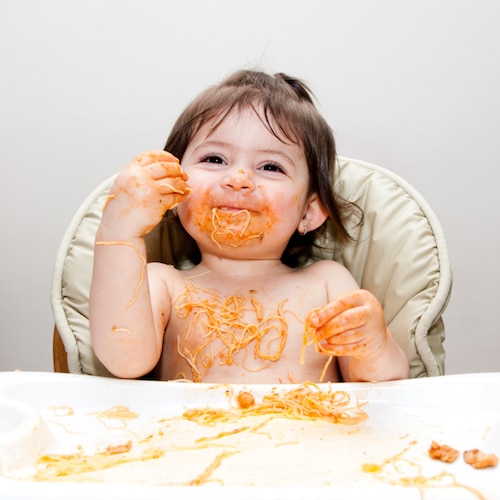 ¿Alimentos sólidos? Espera a que tu bebé esté listo(a)